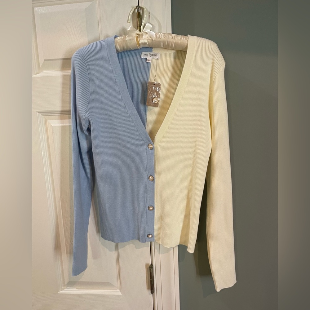 NWT Vestique Carolina Blue and Cream Cardigan